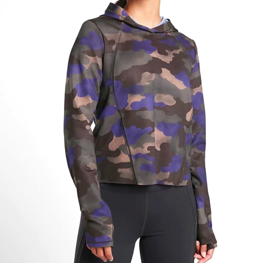 NWT Athleta Pinnacle Hoodie - M +–Reduced $–+
